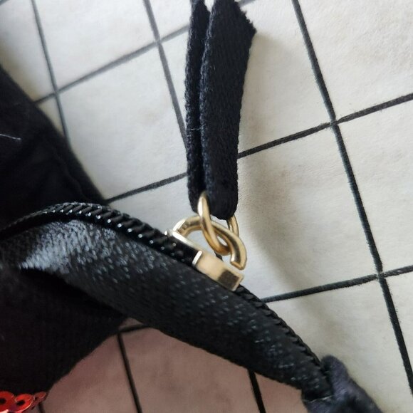 Victoria's Secret Sequin Lip Zip Shoulder Tote Weekend Duffle Gym Black Bag - Picture 15 of 16
